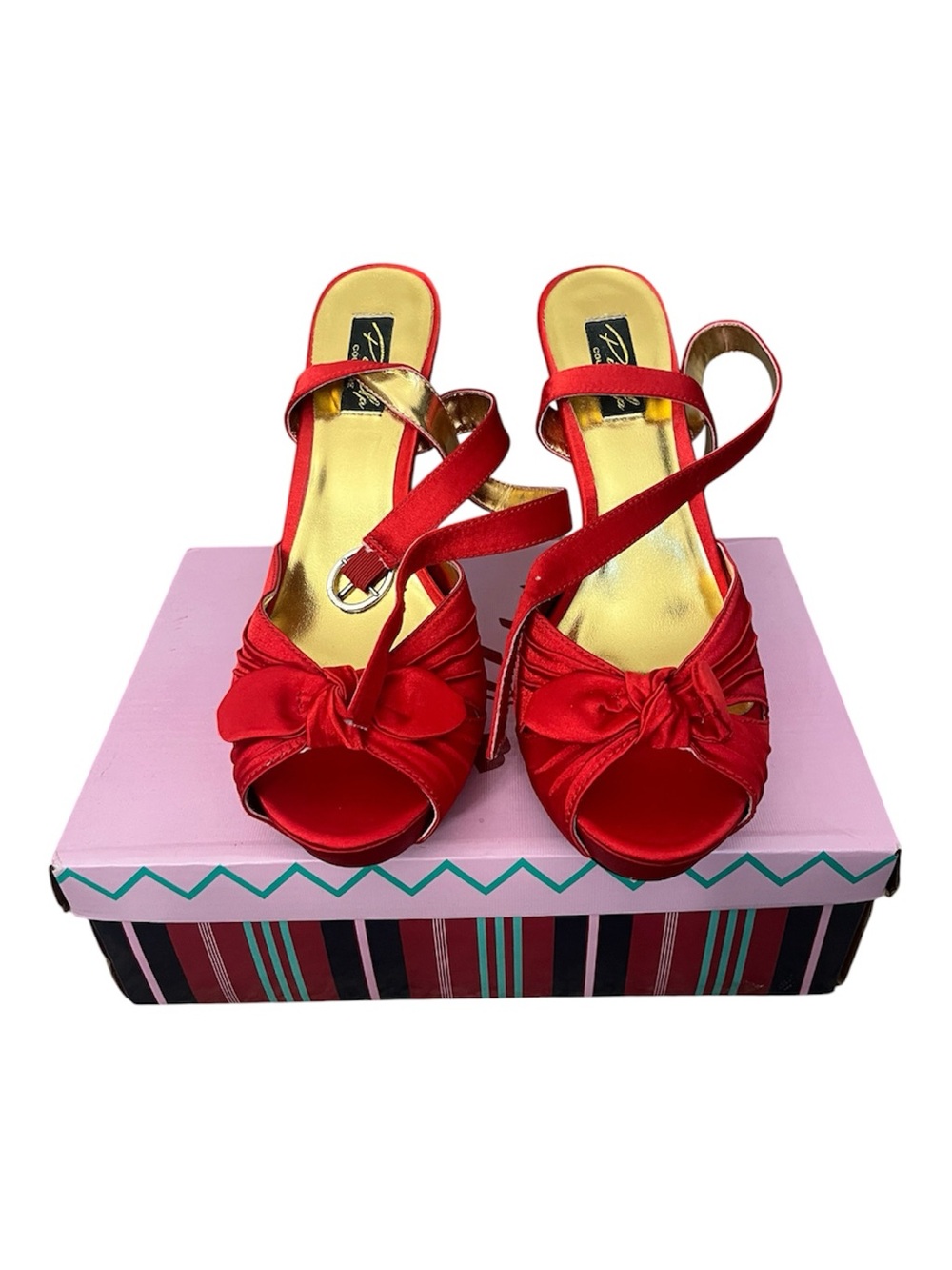 Red Pleaser Pinup Couture
Bettie heels - Picture 3 of 5